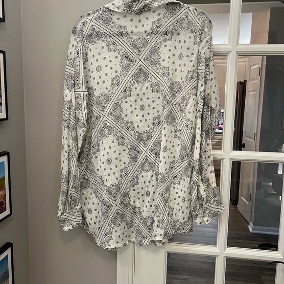 ASOS Women's Black and White Button Down Shirt 100% cotton sz 6 - Picture 3 of 6